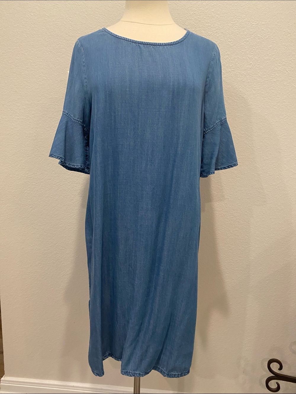 Chico's Denim Lyocell Midi Shift Dress with Flutter Sleeves Medium